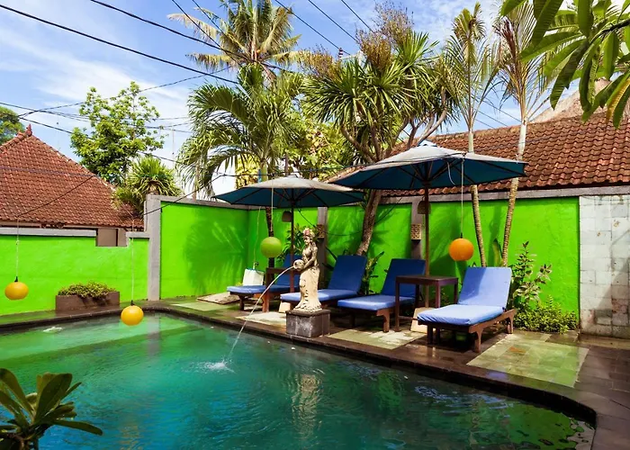Adi Bungalow レンボンガン島